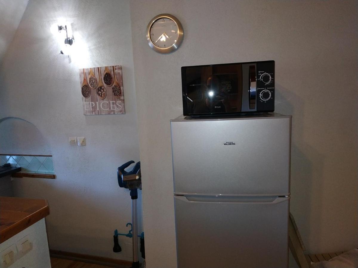 Appartement Chateau Uriage-Chamrousse Saint-Martin-dʼUriage Exterior foto