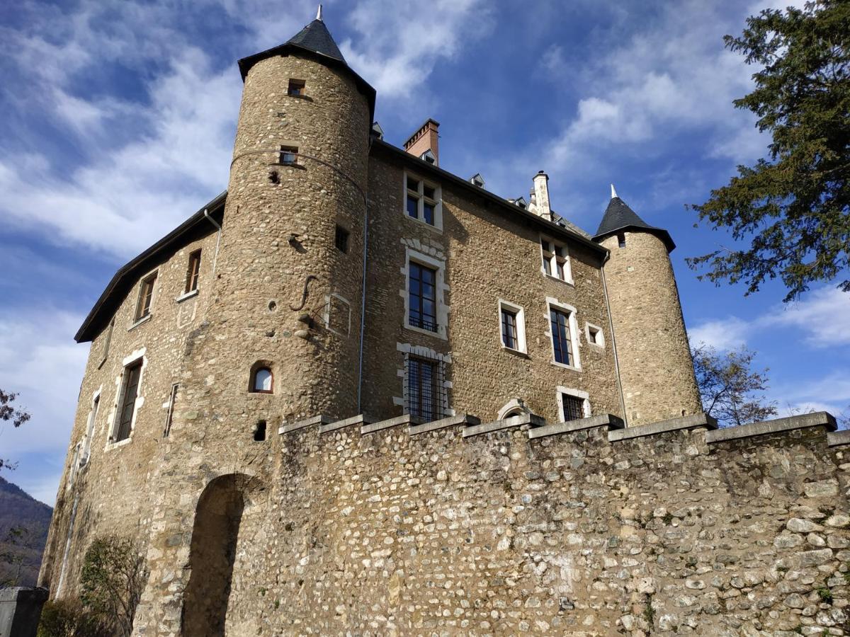 Appartement Chateau Uriage-Chamrousse Saint-Martin-dʼUriage Exterior foto