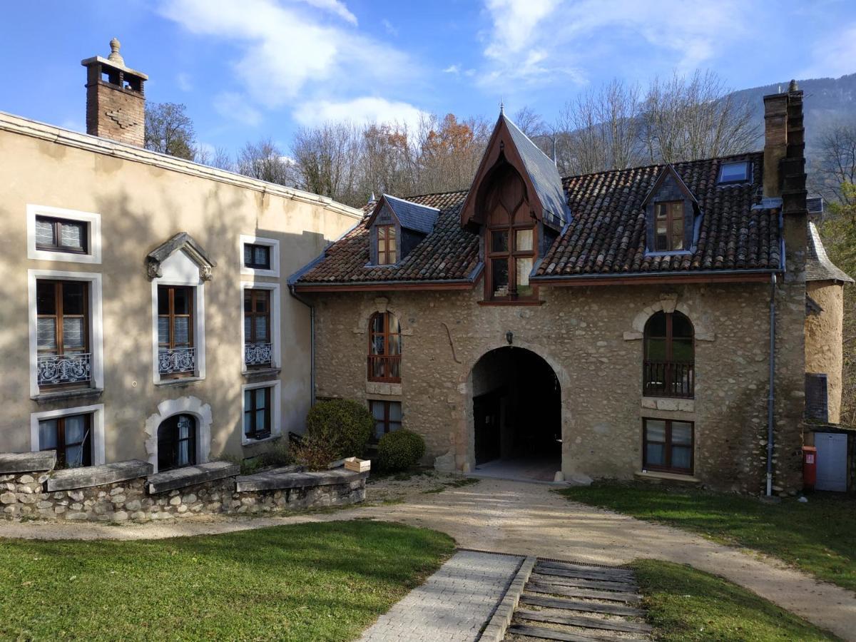 Appartement Chateau Uriage-Chamrousse Saint-Martin-dʼUriage Exterior foto